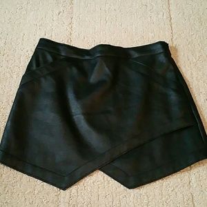 Mini faux leather skirt