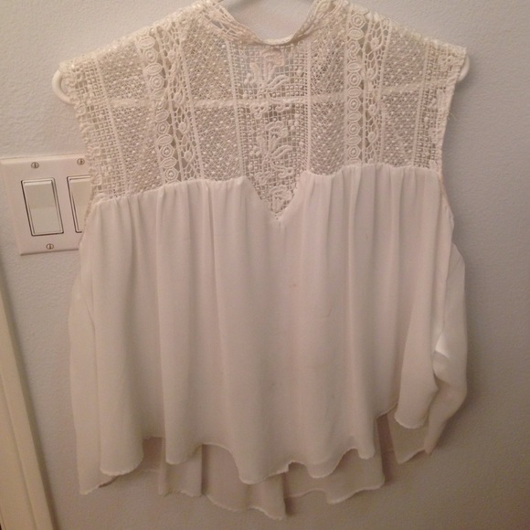 crochet top from zara!
