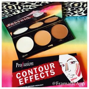 CONTOURING MAKEUP PALETTE