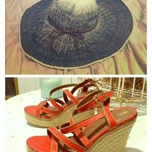 BUNDLE mossimo wedges and sun hat