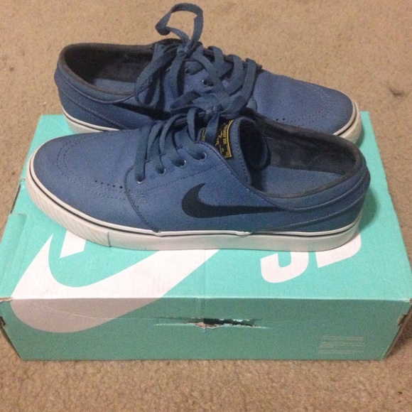 Nike sb blue and black