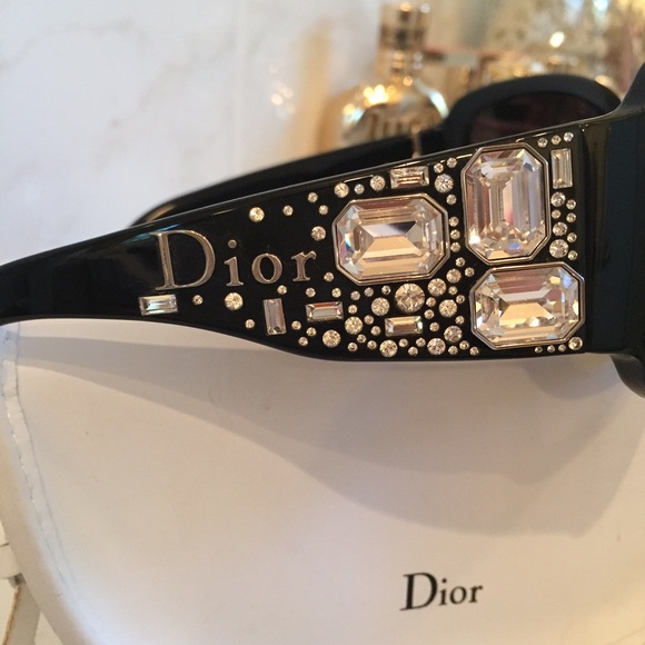 Christian Dior Accessories - ✨HPX3✨Christian Dior "ONTHEROCKS" Sunglasses
