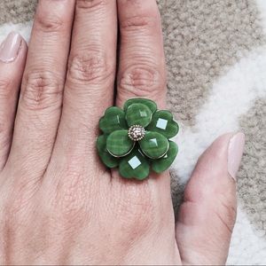 Green flower ring