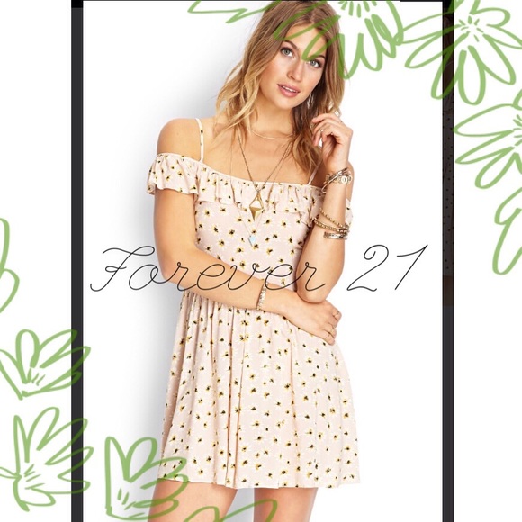 🎉HP🎉 Forever 21 Off-Shoulder Daisy Print Dress