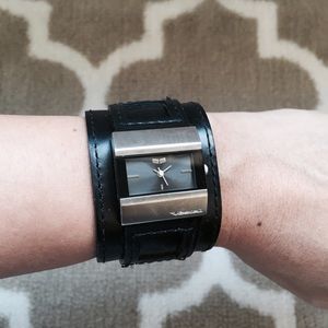 VESTAL leather watch
