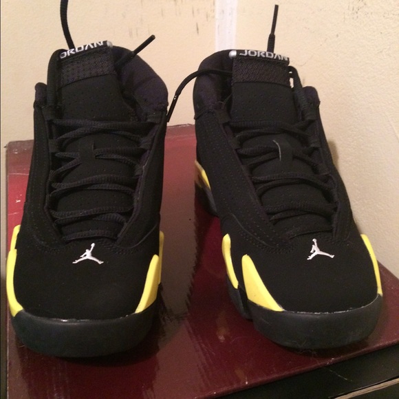 Jordan thunder 14s