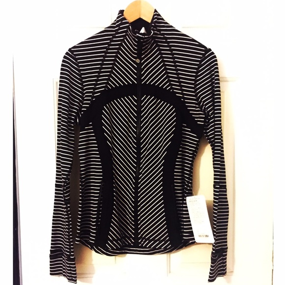 LULULEMON DEFINE JACKET