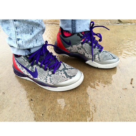 Kobe 8 - Picture 1 of 5