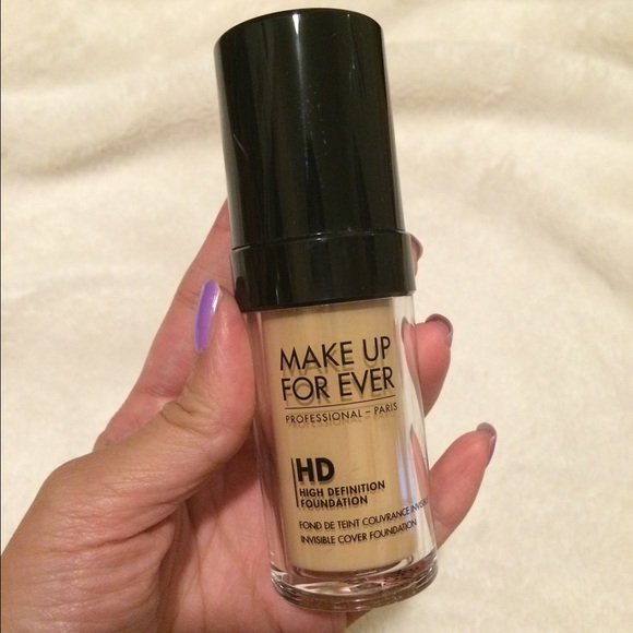 MAKE UP FOREVER HD FOUNDATION