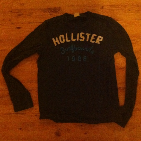 Hollister shirt