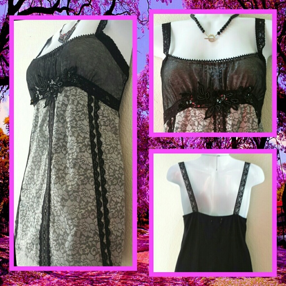 NWOT- lace tank with intricate embroidery - Picture 2 of 2