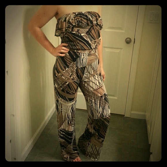 Printed strapless jumpsuit