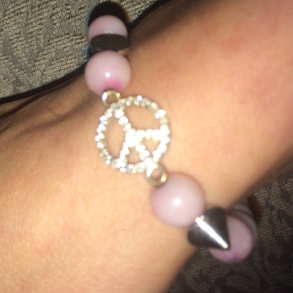Peace sign bracelet