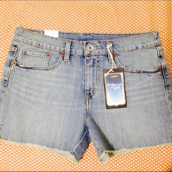 Levi's Cut Off Shorts (NWT)