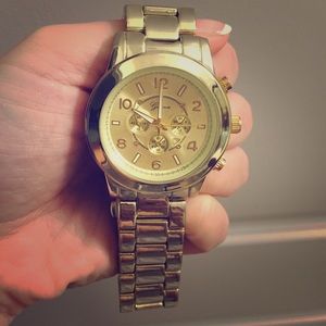 Geneva faux gold oversized watch