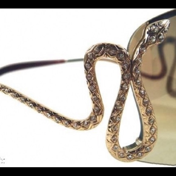 Roberto Cavalli Europa Women's Round Sunglasses - Picture 2 of 4