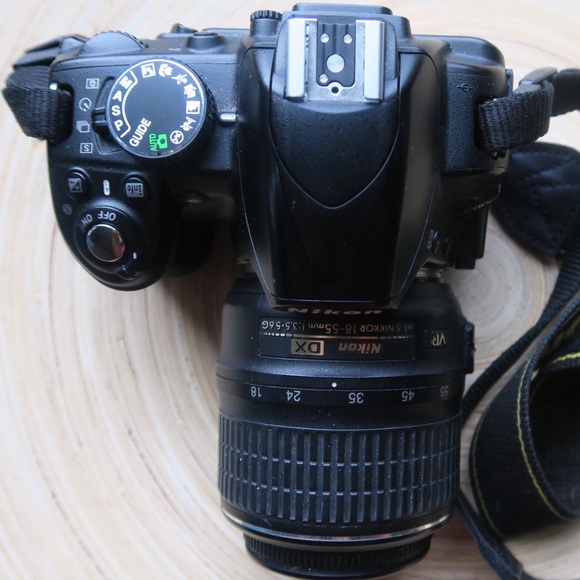 ✨Nikon D3100✨ w/ 18-55 mm lens - Picture 2 of 4