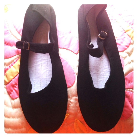 Black Flat Maryjane Shoes