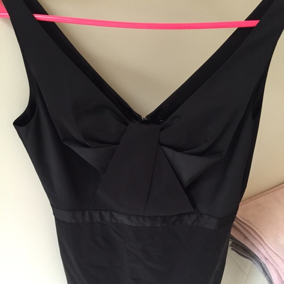 Little black dress - Picture 4 of 4