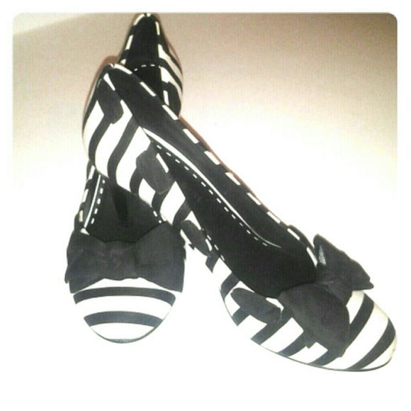 Gianni Bini Wemon Pumps