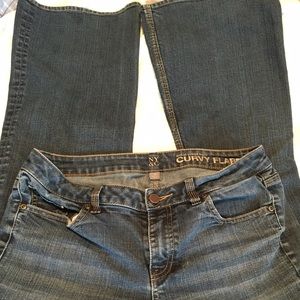 Curvy Flare Jeans NY & Co Size 12