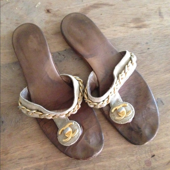 CHANEL Sandals - Picture 2 of 3