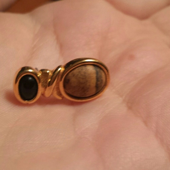 3/$15 or 5/$25 Bundle of Gold Tone Earrings - Picture 3 of 4