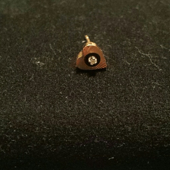 3/$15 or 5/$25 Bundle of Gold Tone Earrings - Picture 4 of 4