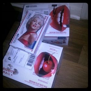 Your items are being shipped today! ??????