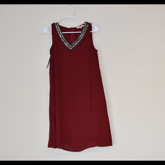 Divine wine dress 🍷 - Picture 3 of 4