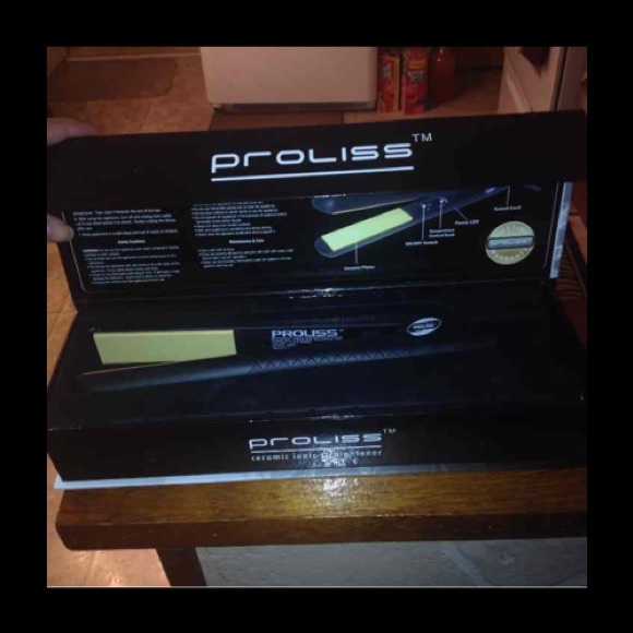 PROLISS professional straightener