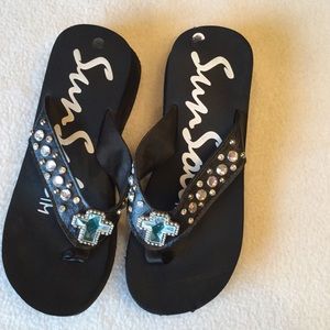 Cute black rhinestone cross flip flops size 10