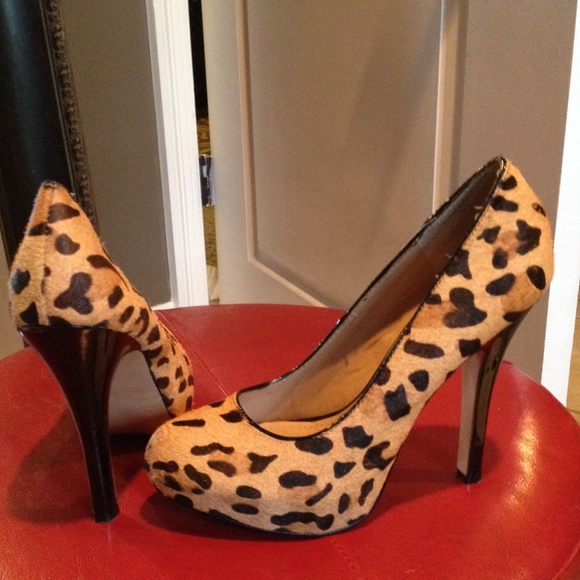 Steve Madden animal print heel. Firm price - Picture 4 of 4