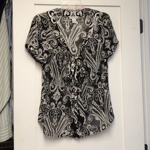 🎉SALE🎉 Sheer Black & White Top With Bow