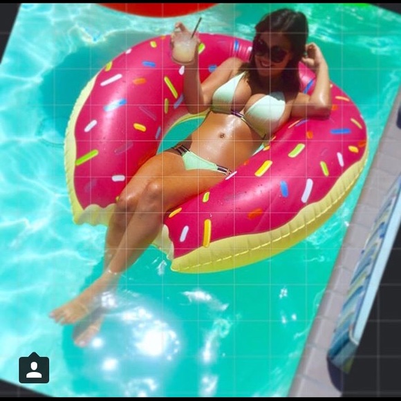 💕 Meet your seller/buyer 💕 - Picture 3 of 4