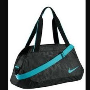 Nike c72 sports bag