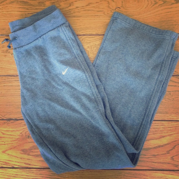 Charcoal grey Nike sweat pants