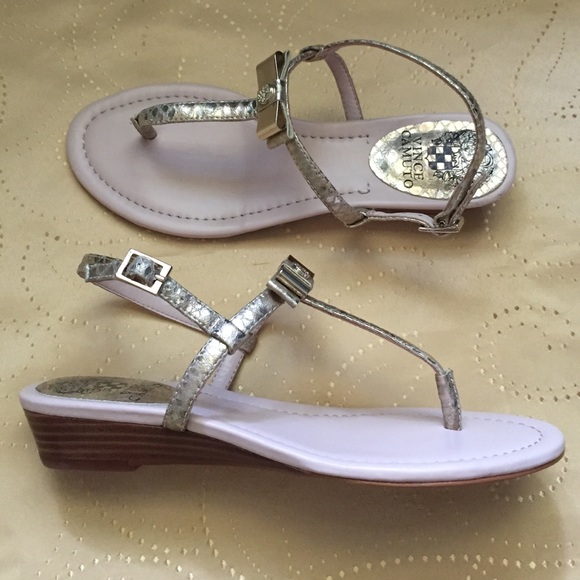 🚫SOLD🚫 New Vince Camuto Metallic Sandals Sz 6 - Picture 3 of 4