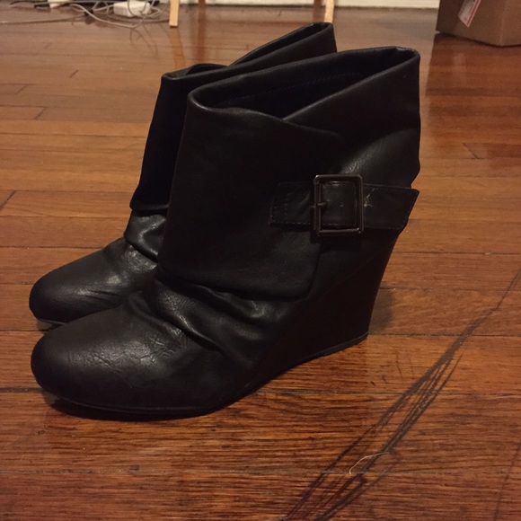 Black wedge ankle boots
