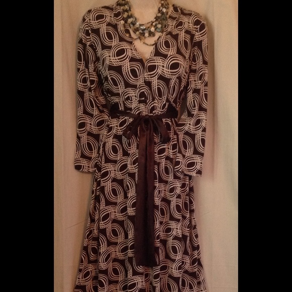 CUTE & COMFY !!!  Empire waist dress with belt