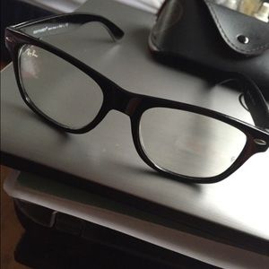 Ray-Ban Wayfarer Glasses Black Frame Clear Lens
