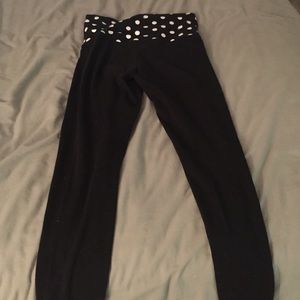 PINK yoga leggings with polka dots