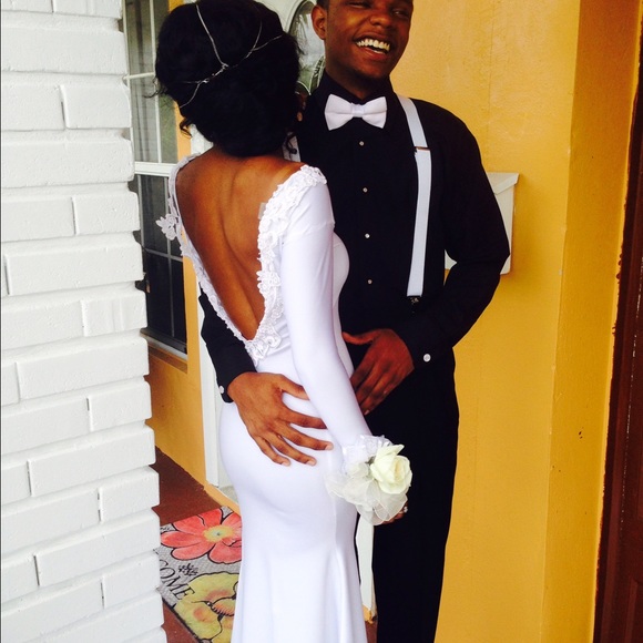 PROM DRESS - Picture 3 of 4