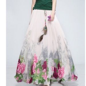 WIDE HEM FLORAL SKIRT