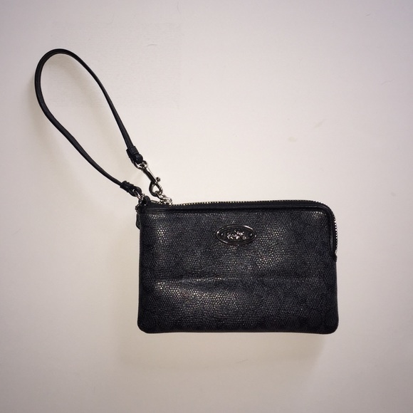 New Coach Wristlet