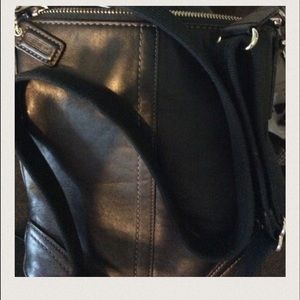 Cross body Coach black leather purse