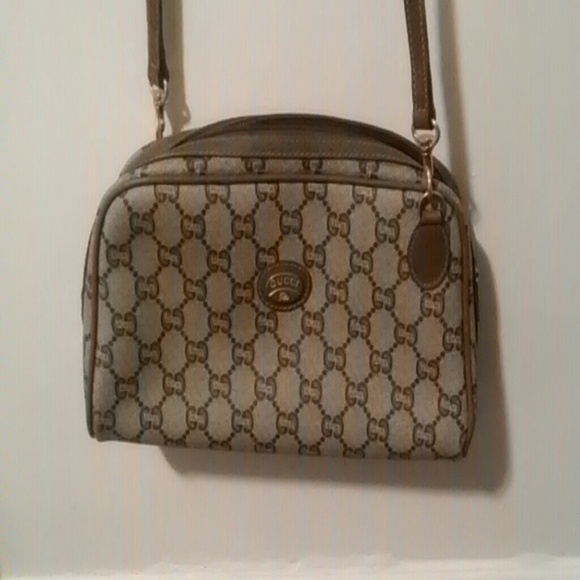 SOLD.....Authentic gucci plus crossbag