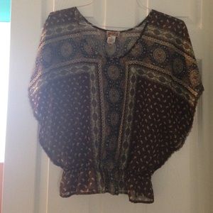 Super cute top!