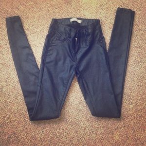 Faux leather skinny pants