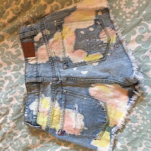 High waisted shorts - Picture 2 of 3